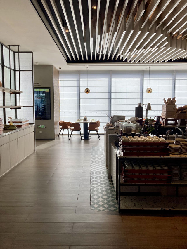 Holday Inn Shanghai Pudong Airport