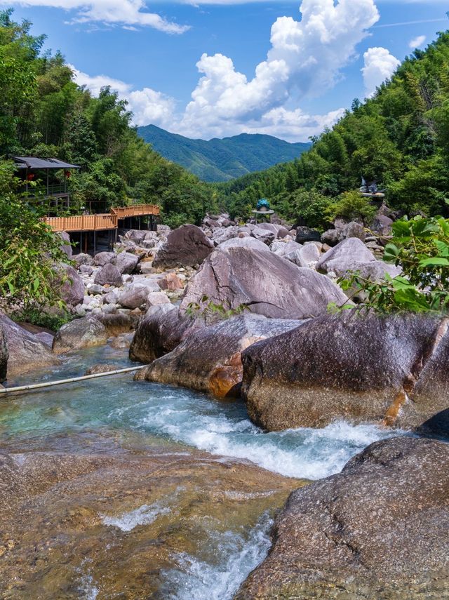 別卷了！來桂林貓兒山躺平玩水吧