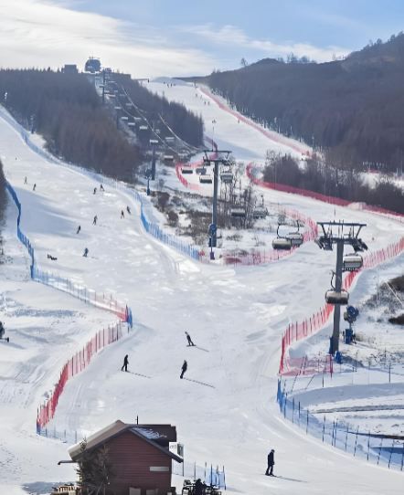 崇禮滑雪場開板迎新雪季，新增野雪山谷