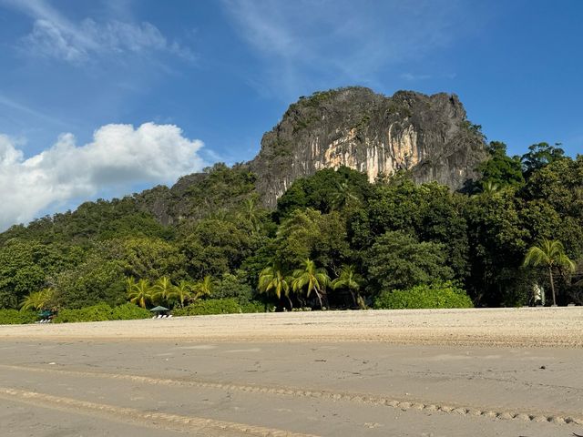 Peaceful Resting Place for Heroes