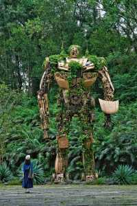 廣州citywalk覓一片科幻末日感暮光森林