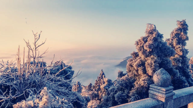 中國8大冰川雪山打卡攻略！每一幀都是壁紙級大片  四川-達古冰川 離城市最近的冰川！坐纜