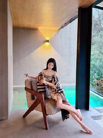 Отправьтесь в путешествие в тихий уголок, посетите частный горячий источник и насладитесь неповторимой новогодней атмосферой.