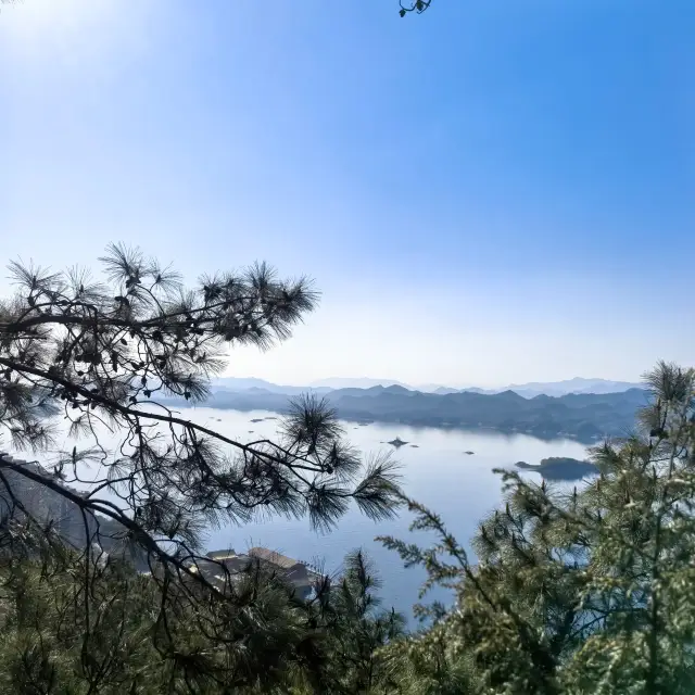 Is Qiandao Lake beautiful?