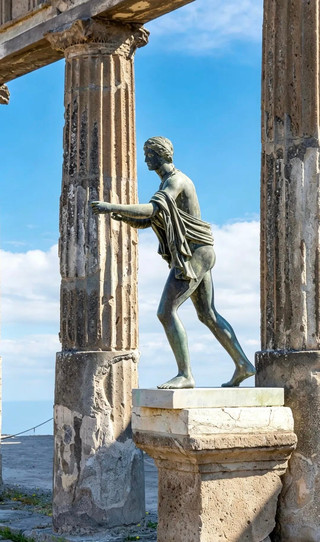 Discover the life-and-death moments of Pompeii