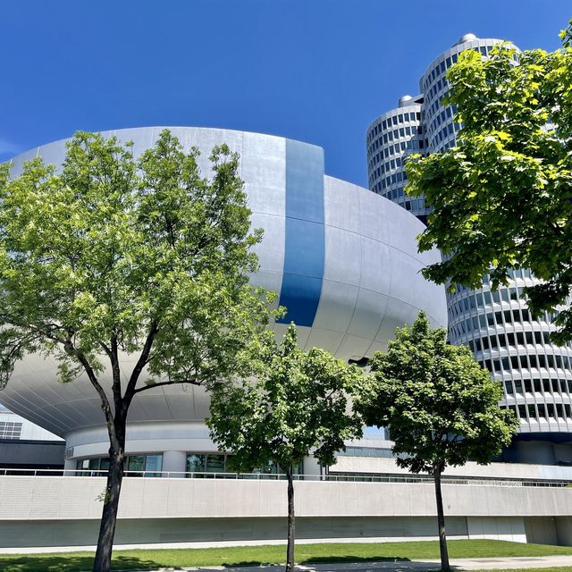 เที่ยว BMW museum ที่มิวนิค