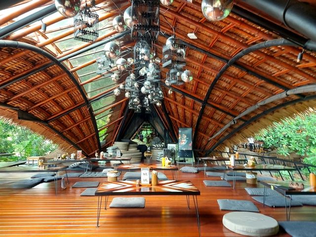 Three Monkeys Restaurant แลนด์มาร์คใหม่ภูเก็ต