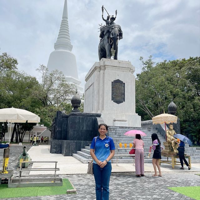 🙏สักการะ🙏สมเด็จพระนเรศวรมหาราช ที่ดอนเจดีย์🛕🛕