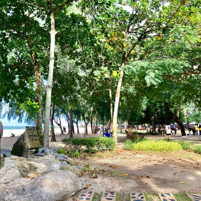 Laem Samila Beach Park