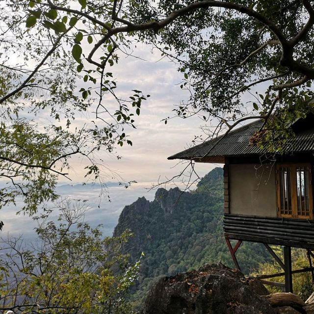 วัดพุทธบาทสุทธาวาส ลำปาง
