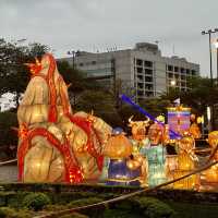 台北市政府前廣場公園的元宵燈會.非看不可