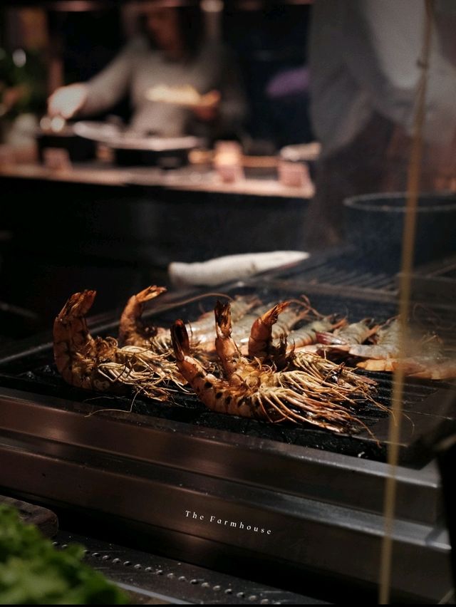 北角嘆住海景食自助餐