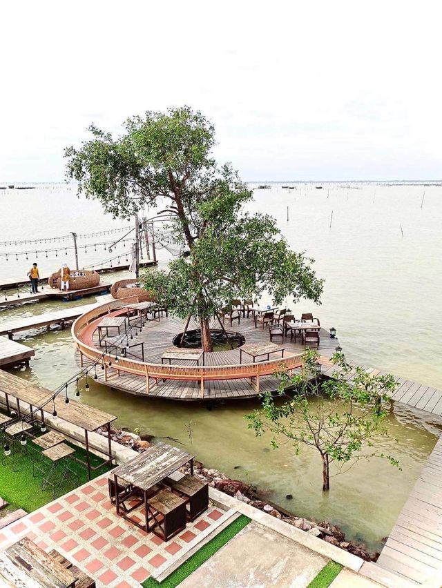 Chill with coffee near by the lake of Sonkhla