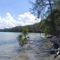 หาดหยงหลิง เกาะกระดาน ุถ้ามรกต