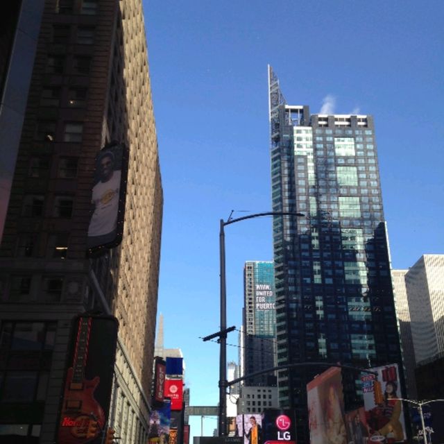 NEW YORK　RADIO CITY MUSIC HALL  RESTAURANT JUNIOR'S