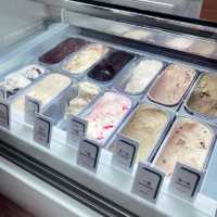 ICE-CREAM and MAHJONG? One WONDERS…