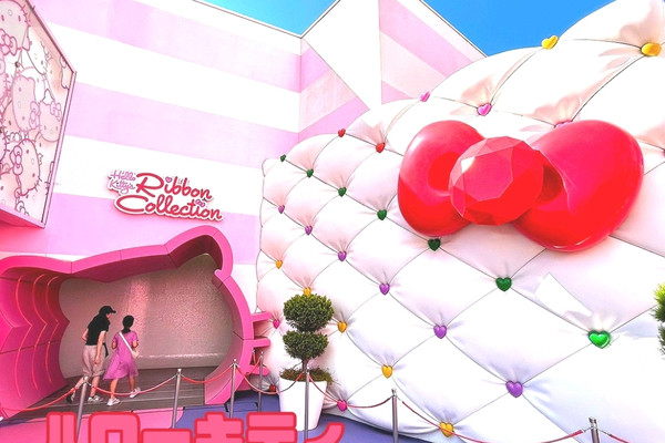 USJ可愛い写真スポットNO.1ハローキティ リボンコ・レクション