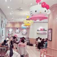 Sanrio enthusiast will love this cafe! 