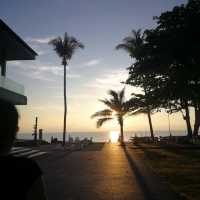 ชมหาดขนอม ยามเย็น