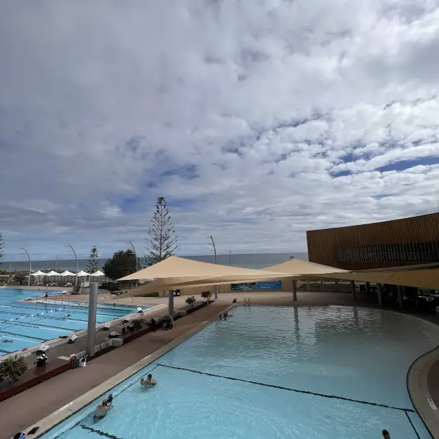 Stunning Coastal Oasis:Scarborough Beach Pool