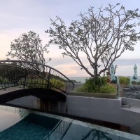 Crest Phuketไม่มาเดี๋ยวจะคุยกับเพื่อนไม่รู้เรื่อง📍