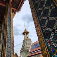 เข้าวัดพระแก้วแบบนักท่องเที่ยว