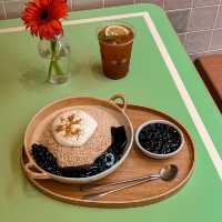 Cheevit cheeva desert café 