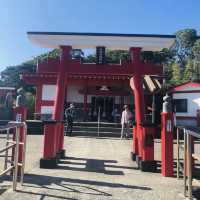 神秘的石頭守護者！探索釜蓋神社⛩️🌟🗿