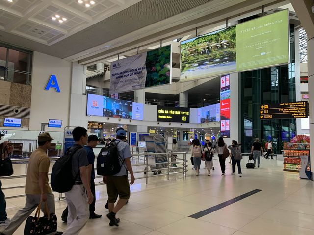 ベトナム　ベトナム観光　ハノイ　ノイバイ国際空港の国内線ターミナルを散策してみた！