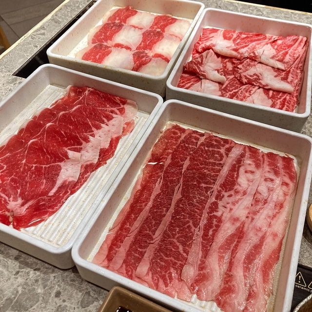 爆膏大閘蟹放題，任飲任食150分鐘