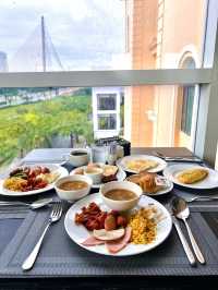 Fivitel Da Nang Hotel: Has Amazing View🏨🇻🇳