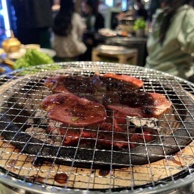 新鮮即磨生葵，生菜包燒肉簡直一流！