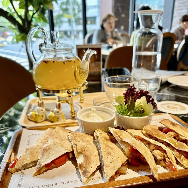 （布納咖啡館）世貿店.美食餐廳推薦大家