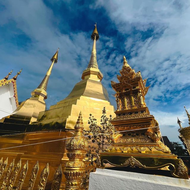 วัดพระธาตุดอยตุง  จ.เชียงราย