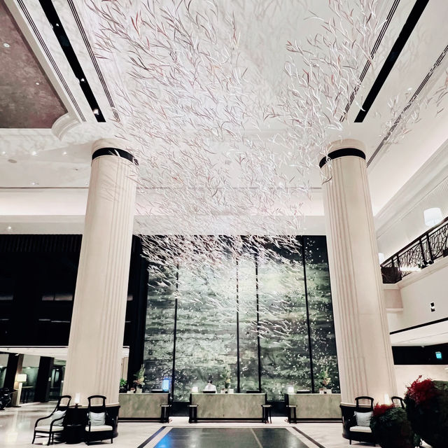 Luxurious lobby 