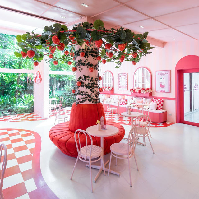 📍 Pink Rosa Cafe 🛵🌸🛍~ทองหล่อ~ 
