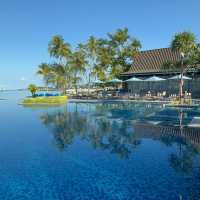 Indulge in sophisticated luxury in Maldives 