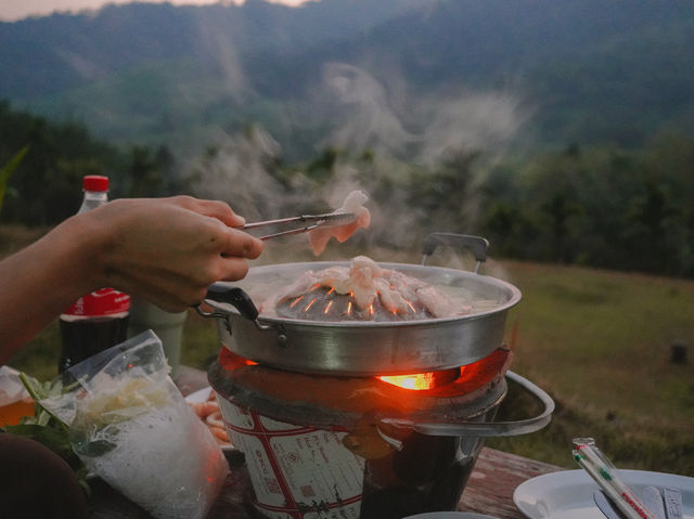 ลานกางเต็นท์ดอยนกเงือก เกาะช้าง จ.ตราด