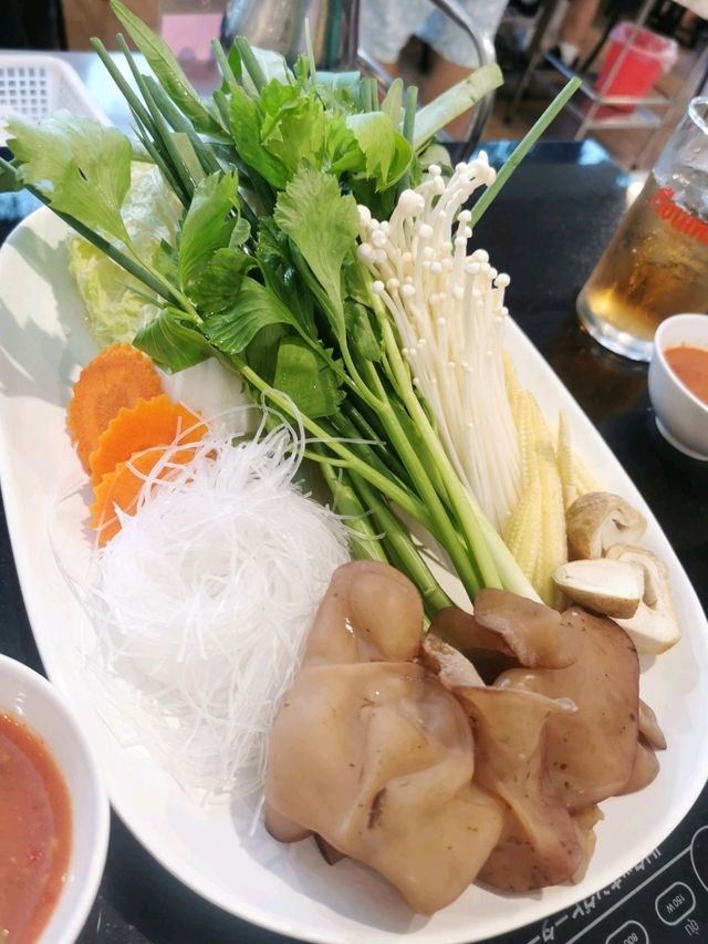 สุกี้เรือนเพชร สาขาเลี่ยงเมืองนนท์ 
