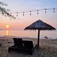 📌 Warm Beach Resort
