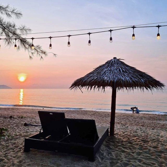 📌 Warm Beach Resort
