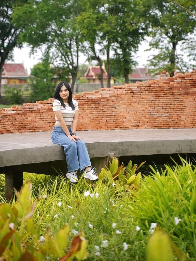 NAYA Cafe - คาเฟ่กลางทุ่งนาที่อยุธยาเมืองเก่า