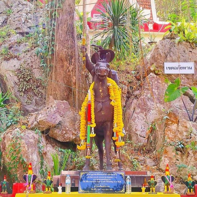 วัดเขาขุนพนมวัดเก่าแก่ 🙏🙇‍♀🎁