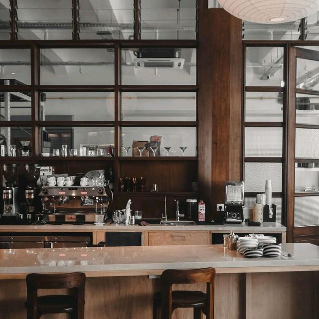 TWO HANDS FULL | RECOMMENDED COFFEESHOP VINTAGE IN BANDUNG
