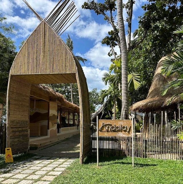คาเฟ่ริมหาด Andalay Beach Bar & Cafe