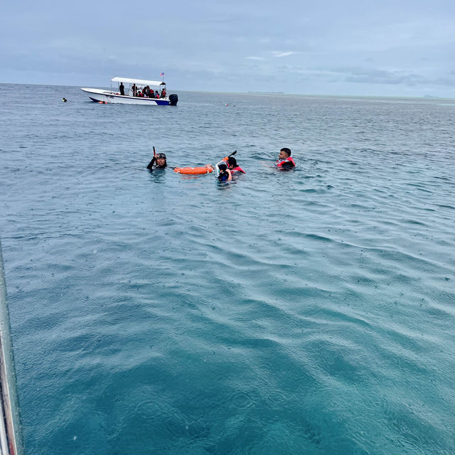 "Escape to Paradise: Unforgettable Semporna Island