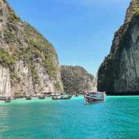 🌟 Beautiful Krabi Island – Nature’s Paradise! 🌴💙
