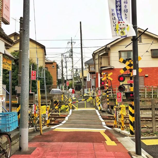 下北沢　商店街　古着屋