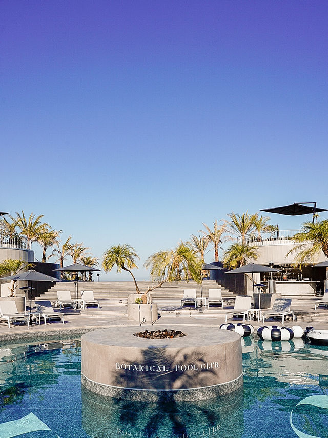 📍BOTANICAL POOL CLUB