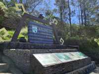 Kelimutu: ทะเลสาบสีเปลี่ยนสีแห่งจิตวิญญาณ